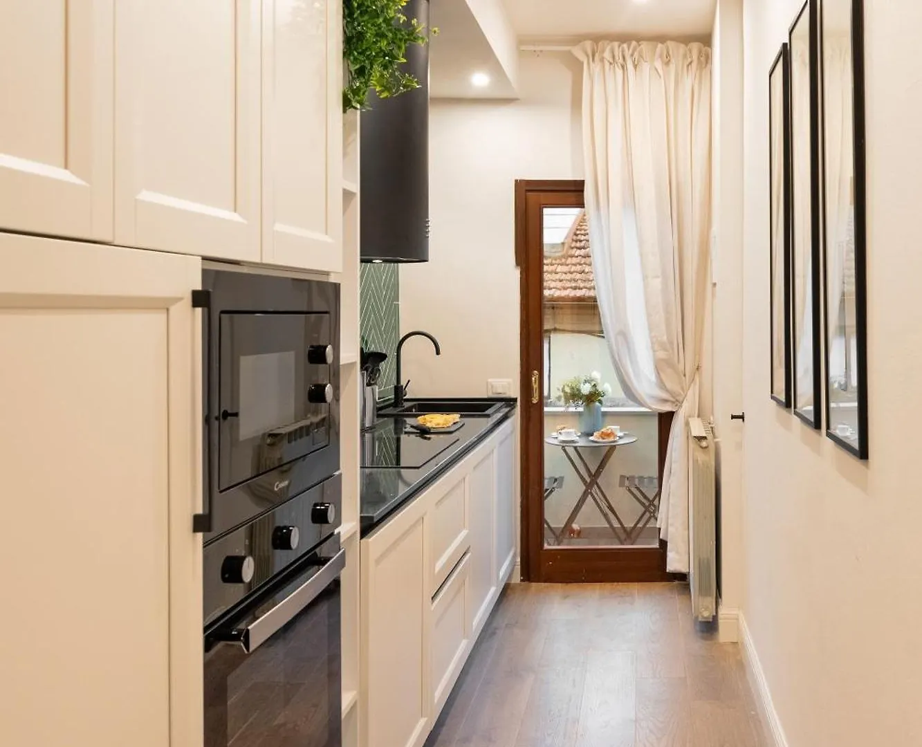 Apartment Via Guelfa, 10 - Grande Nuovo E Raffinato In Posizione Centrale Florence Italy