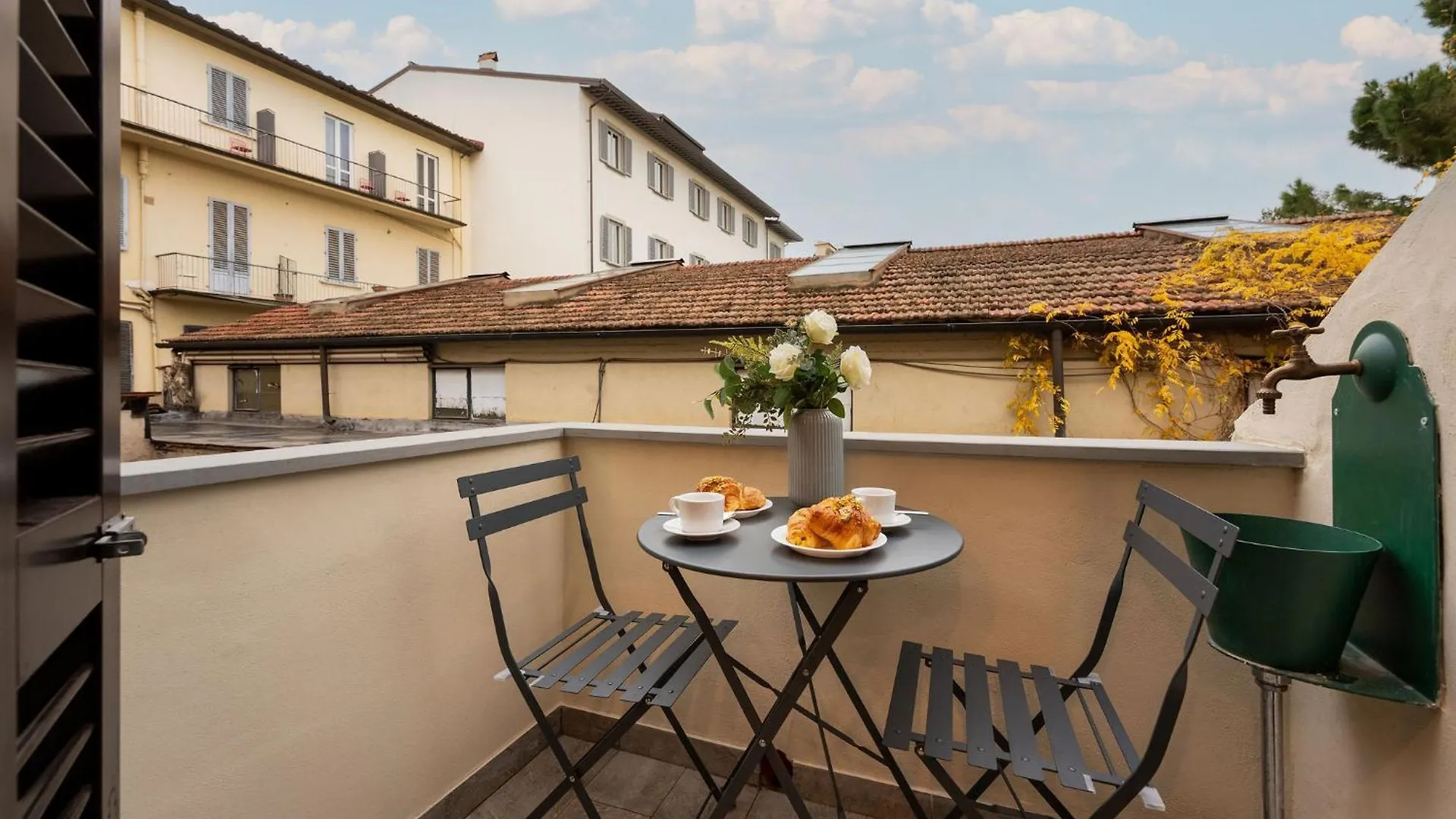 Via Guelfa, 10 - Grande Nuovo E Raffinato In Posizione Centrale Florence Apartment